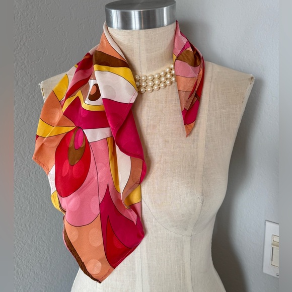 100% Silk Cynthia Espy Fine Accessories Scarf 20” - Picture 6 of 6